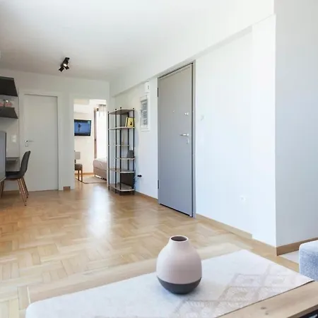 Marousi Modern Green Oasis Apt W Amazing Balcony Apartment *